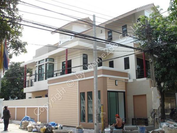 Design Homeplan : Contemporary 301, Ladprao Bangkok